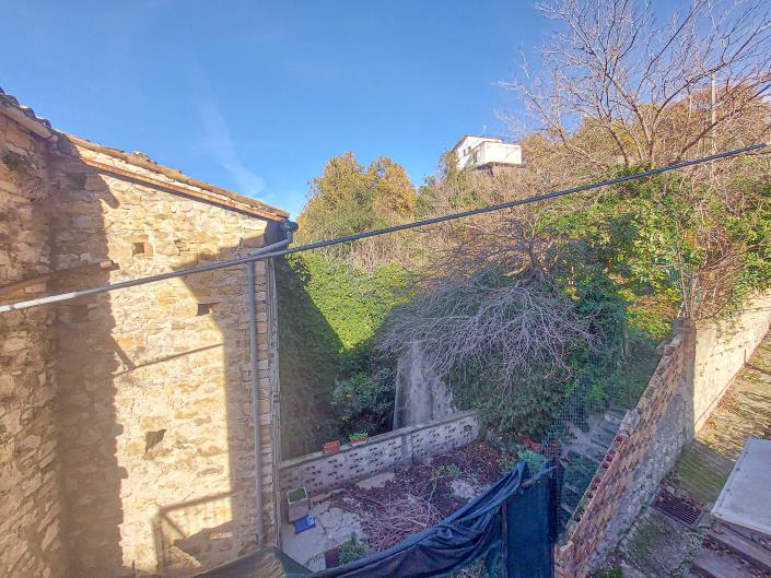 Image No.30-Maison de ville de 3 chambres à vendre à Bomba