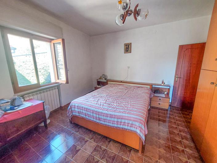 Image No.32-Maison de ville de 3 chambres à vendre à Bomba