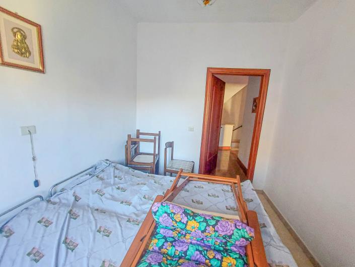 Image No.35-Maison de ville de 3 chambres à vendre à Bomba