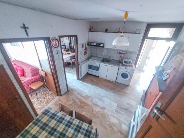 Image No.39-Maison de ville de 3 chambres à vendre à Bomba