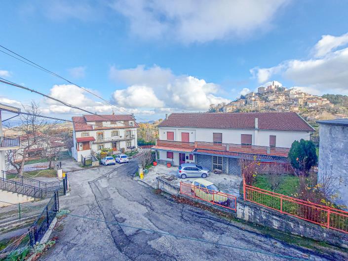 Image No.17-2 Bed Apartment for sale