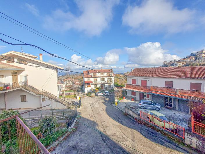 Image No.31-2 Bed Apartment for sale