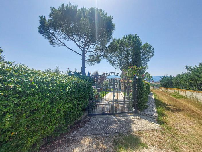 Image No.9-2 Bed Villa for sale