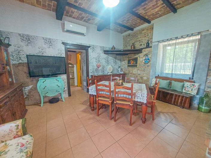 Image No.25-2 Bed Villa for sale