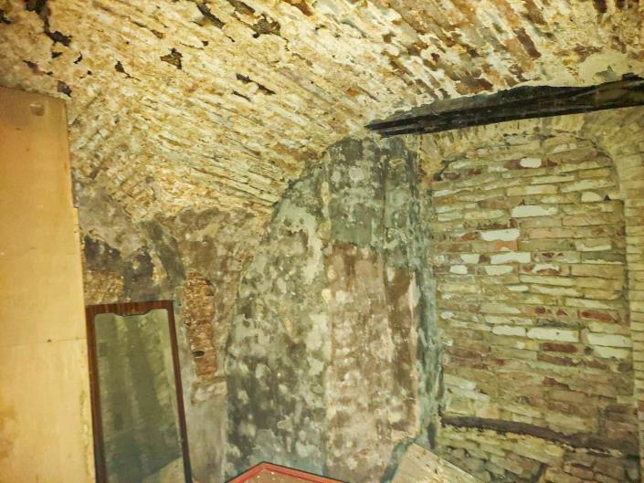 Image No.49-5 Bed Townhouse for sale