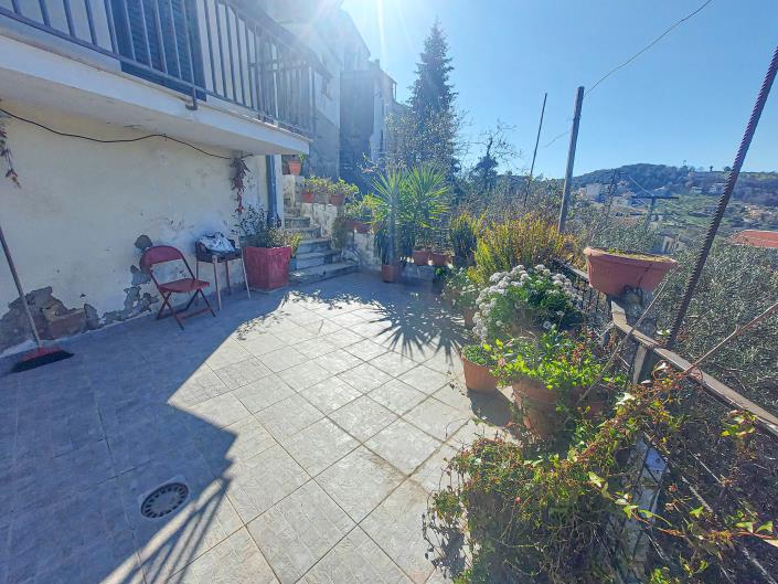 Image No.11-4 Bed Townhouse for sale