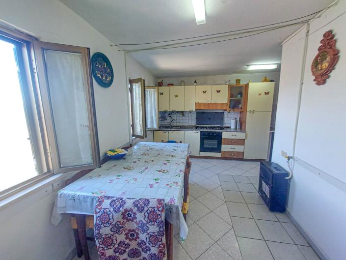 Image No.48-4 Bed Townhouse for sale