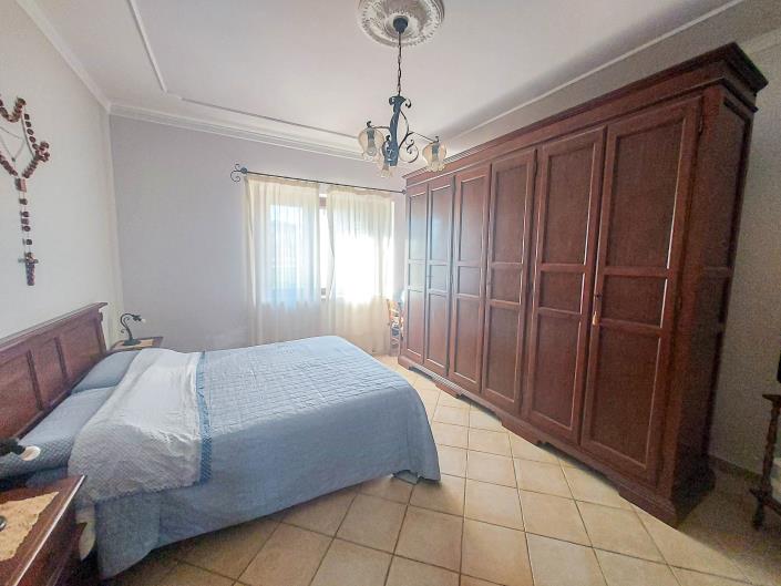 Image No.29-2 Bed Villa for sale