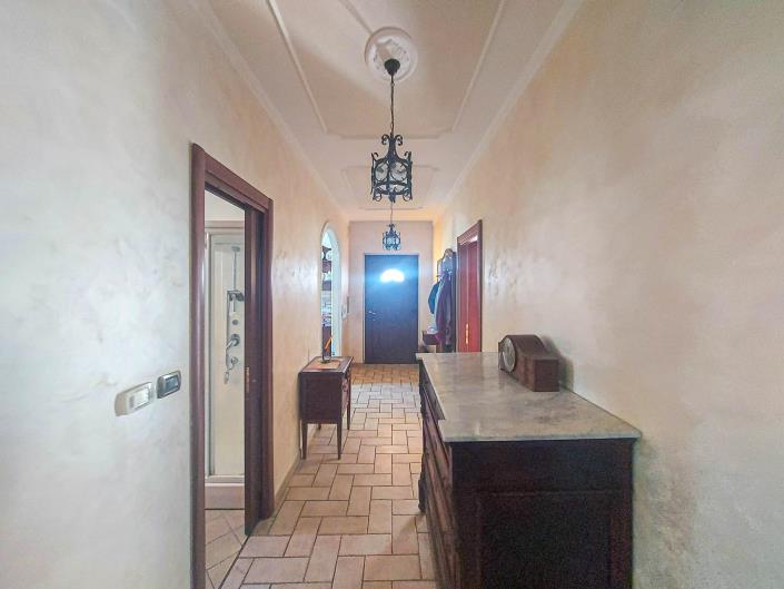 Image No.30-2 Bed Villa for sale