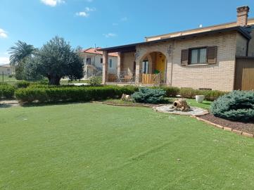 WhatsApp-Image-2025-05-09-at-10-41-44