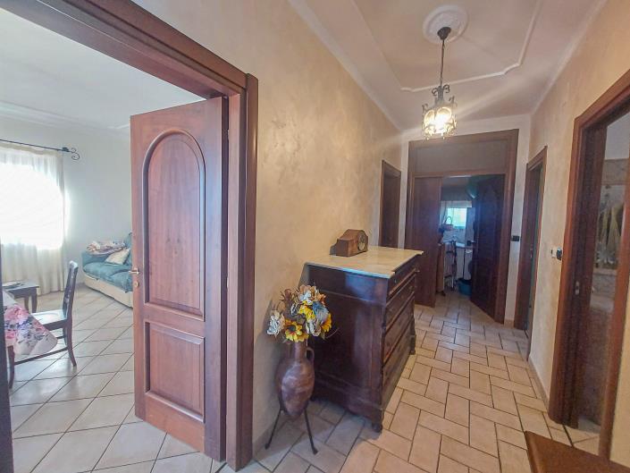 Image No.13-2 Bed Villa for sale