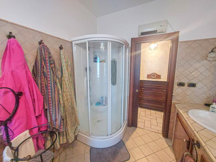 Image No.36-2 Bed Villa for sale