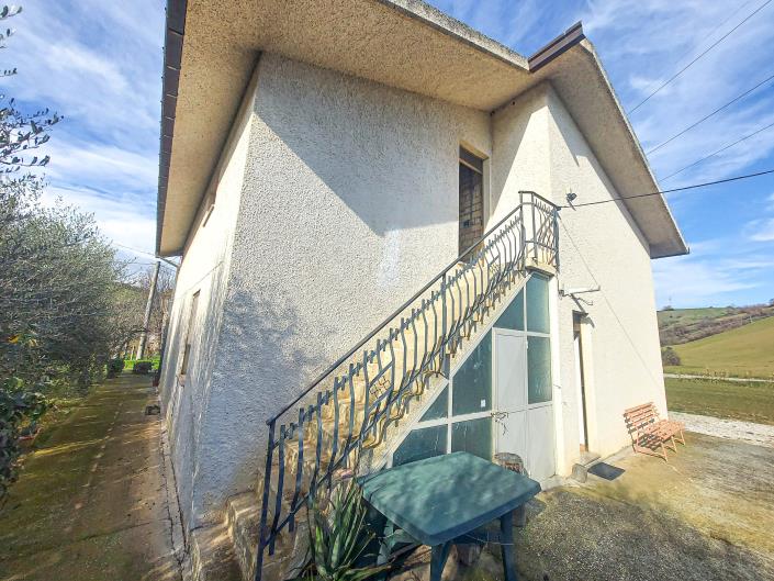 Image No.26-2 Bed Villa / Detached for sale