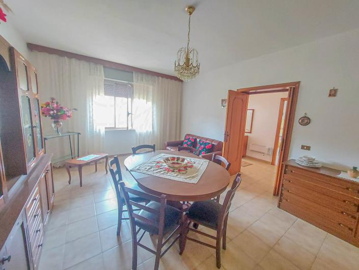 Image No.11-2 Bed Villa / Detached for sale