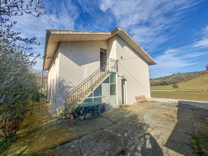 Image No.27-2 Bed Villa / Detached for sale