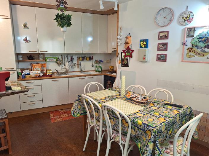 Image No.4-Propriété de 5 chambres à vendre à Fara San Martino