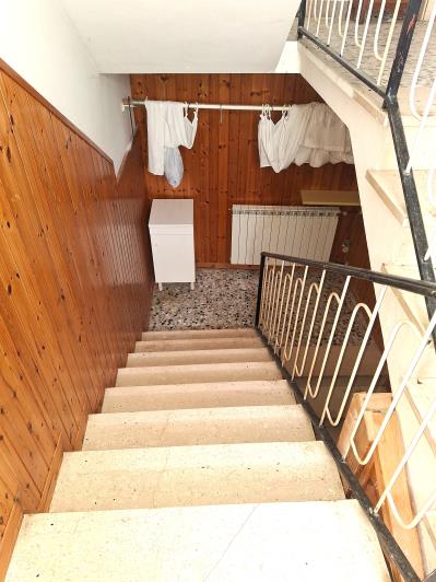 Image No.9-3 Bed House for sale