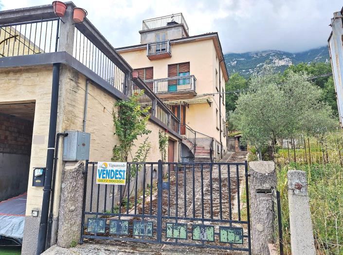 Image No.2-3 Bed Villa / Detached for sale