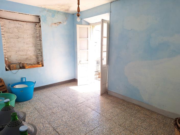Image No.9-Maison de campagne de 3 chambres à vendre à Carunchio