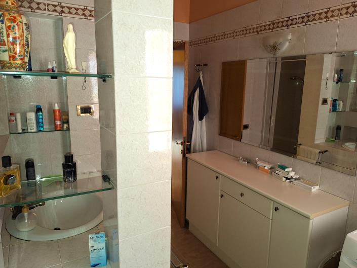 Image No.20-3 Bed Villa / Detached for sale