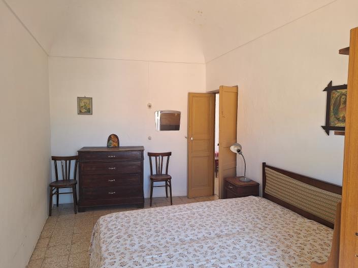 Image No.16-2 Bed Semi-Detached for sale