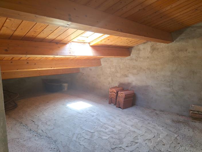 Image No.21-2 Bed Semi-Detached for sale