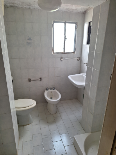 Image No.23-5 Bed Townhouse for sale