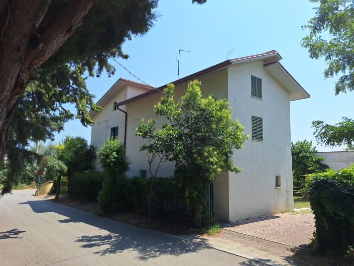 Image No.39-Maison / Villa de 3 chambres à vendre à Sant' Eusanio Del Sangro