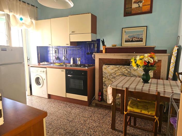 Image No.16-3 Bed Semi-Detached for sale