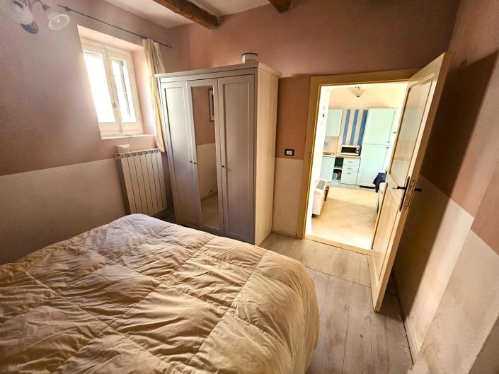 Image No.11-3 Bed Semi-Detached for sale