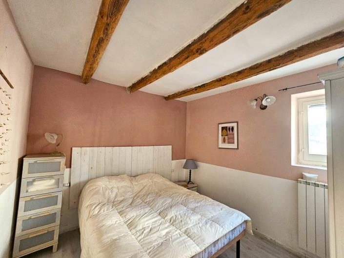 Image No.12-3 Bed Semi-Detached for sale