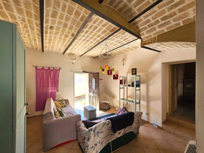 Image No.2-3 Bed Semi-Detached for sale