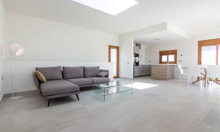 Image No.17-3 Bed Villa for sale