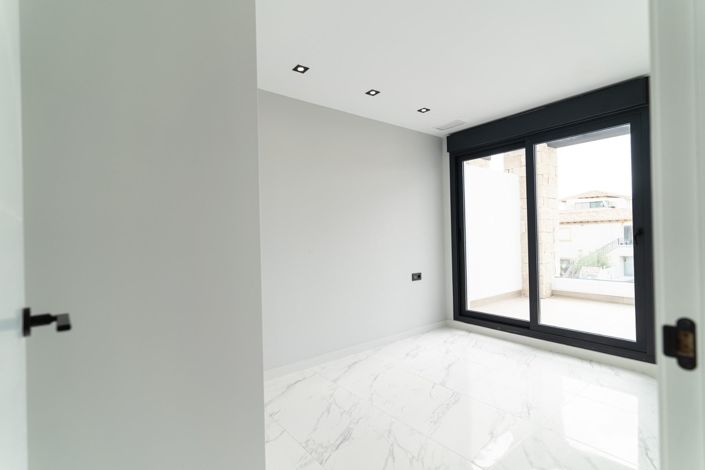 Image No.25-Villa de 4 chambres à vendre à Orihuela Costa