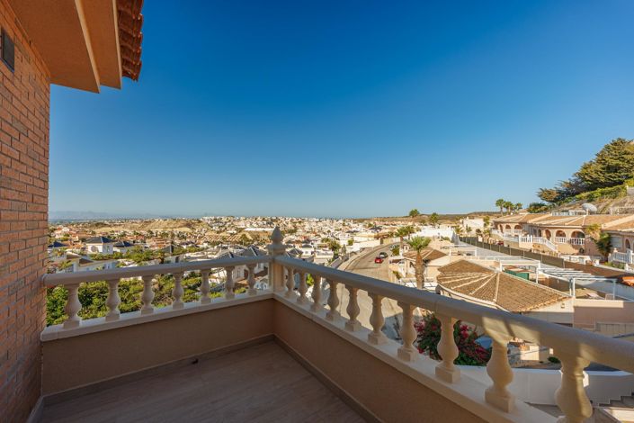 Image No.39-4 Bed Villa for sale