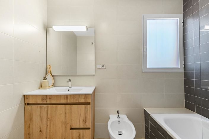 Image No.36-2 Bed Penthouse for sale