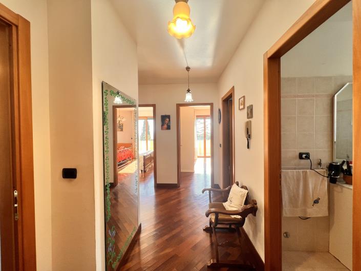 Image No.7-3 Bed Flat for sale