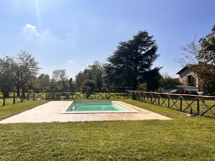 Image No.12-Maison de campagne de 6 chambres à vendre à Anghiari