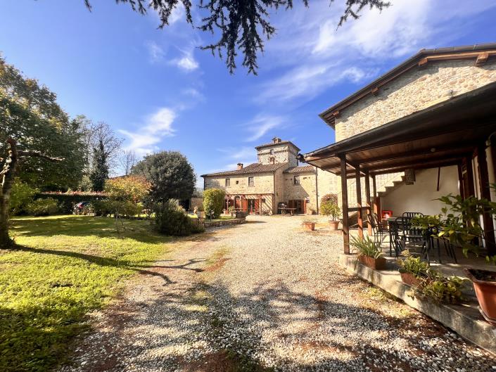 Image No.13-Maison de campagne de 6 chambres à vendre à Anghiari