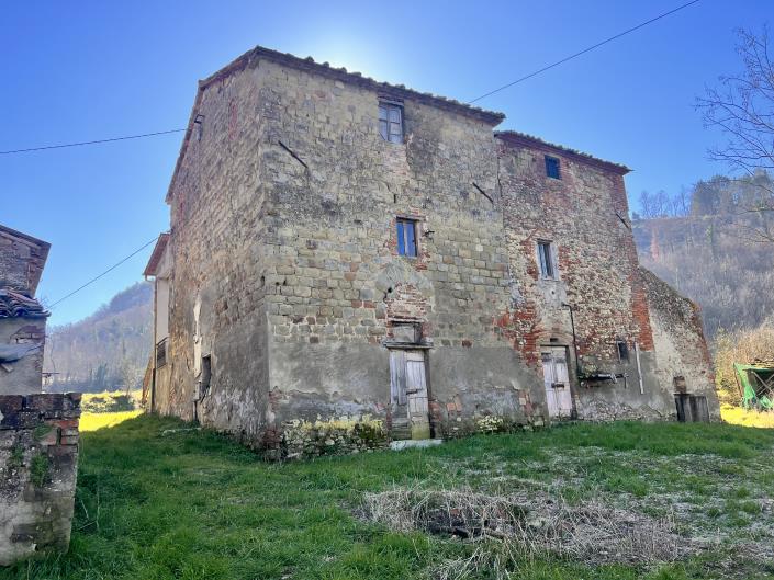 Image No.2-3 Bed Farmhouse for sale