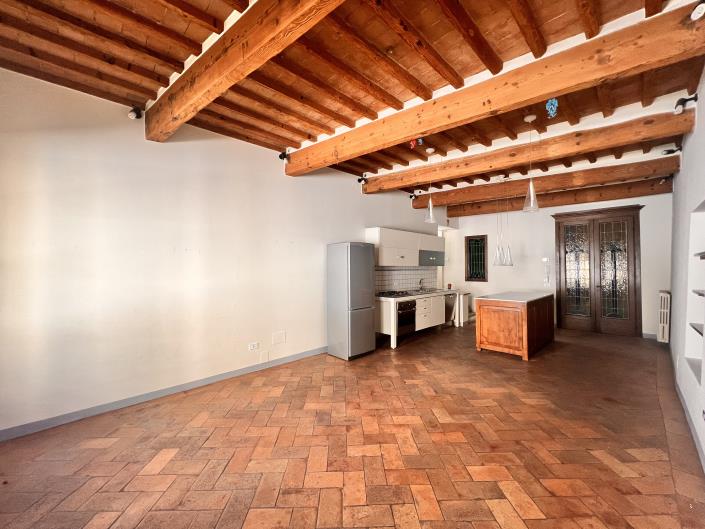 Image No.7-2 Bed Flat for sale