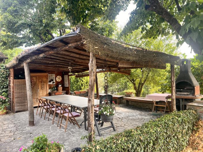 Image No.14-7 Bed Farmhouse for sale