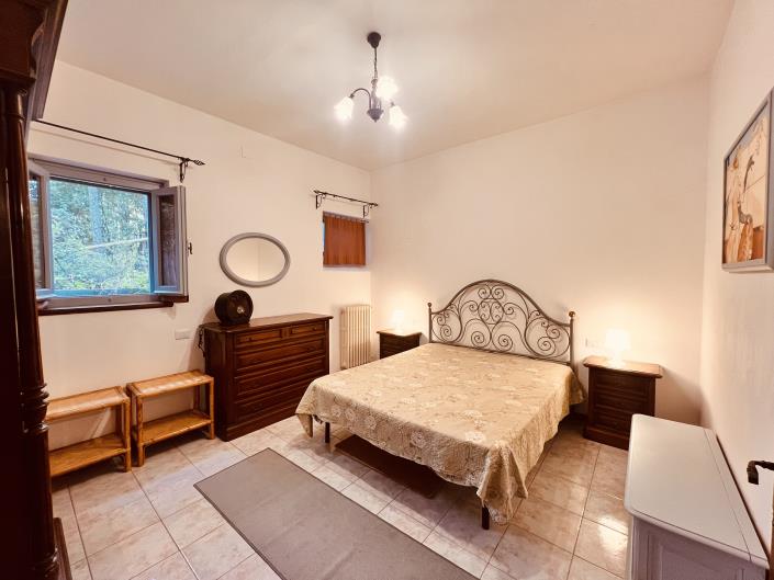 Image No.8-8 Bed Villa / Detached for sale