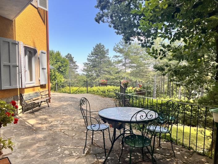 Image No.5-8 Bed Villa / Detached for sale