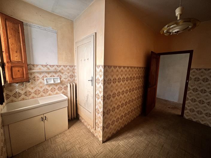 Image No.6-3 Bed Townhouse for sale