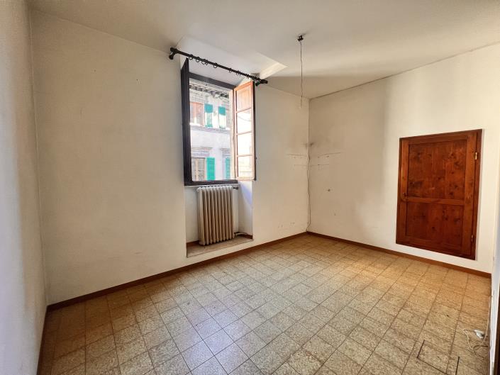 Image No.8-3 Bed Townhouse for sale