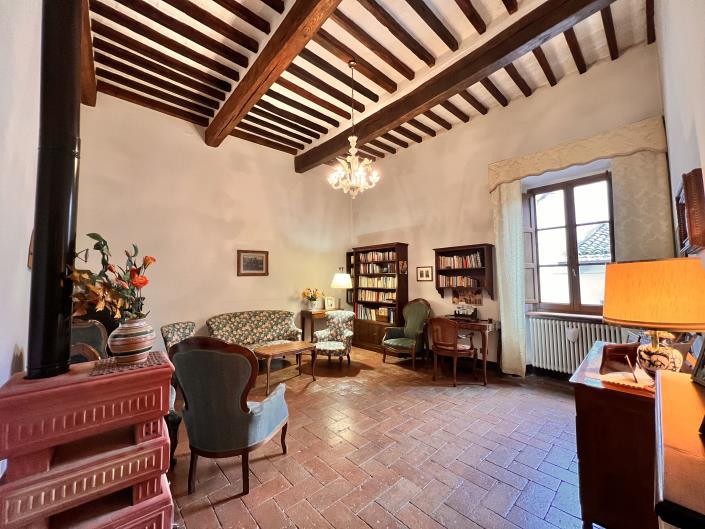 Image No.16-4 Bed Townhouse for sale