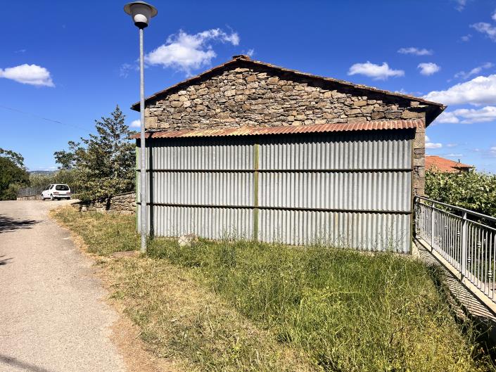 Image No.15-2 Bed Semi-Detached for sale