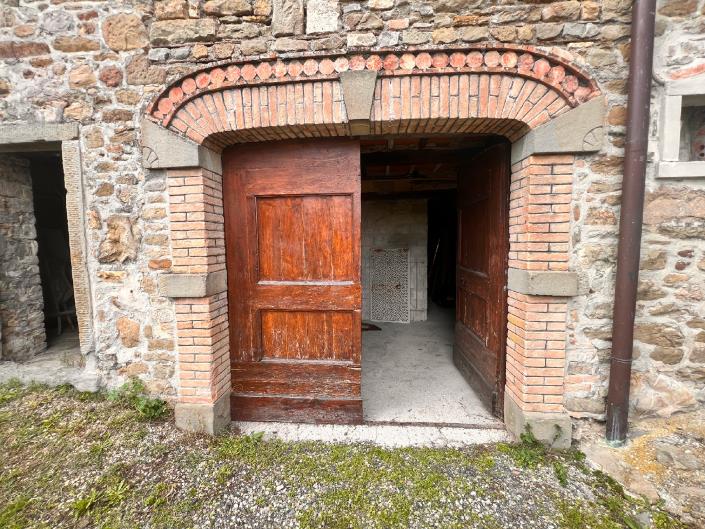 Image No.17-3 Bed Semi-Detached for sale