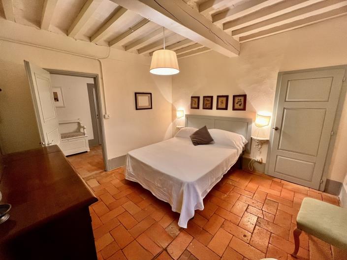 Image No.13-2 Bed Flat for sale